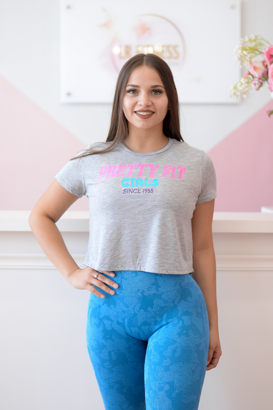 GRAPHIC TOP